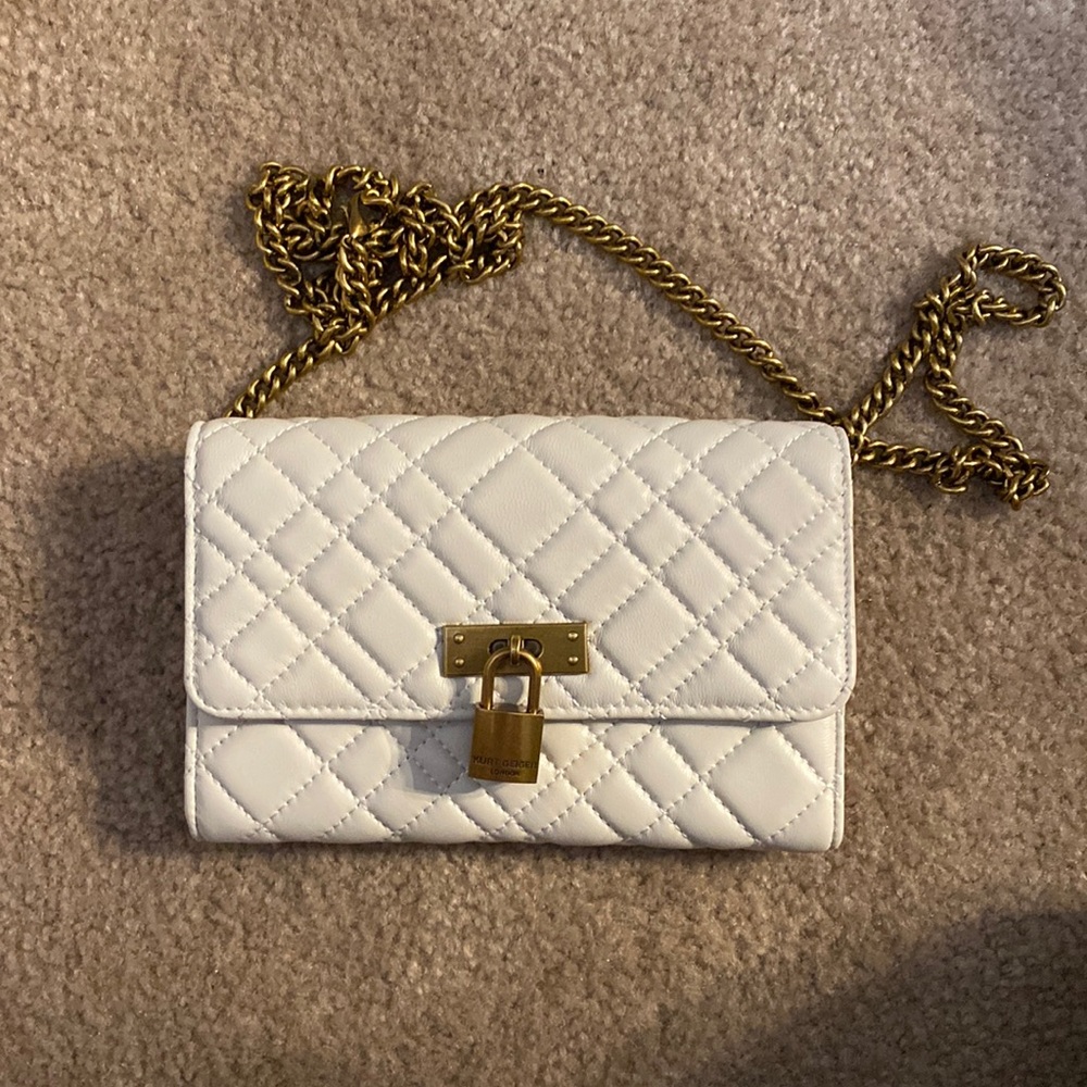 Kurt geiger clutch